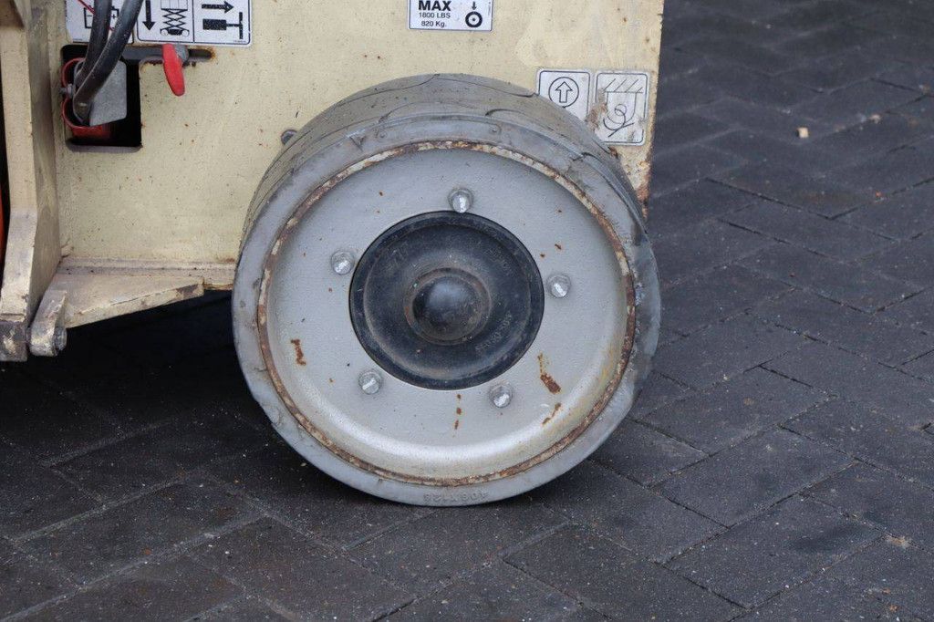 JLG 2030ES Elektrische Scherenhebebühne