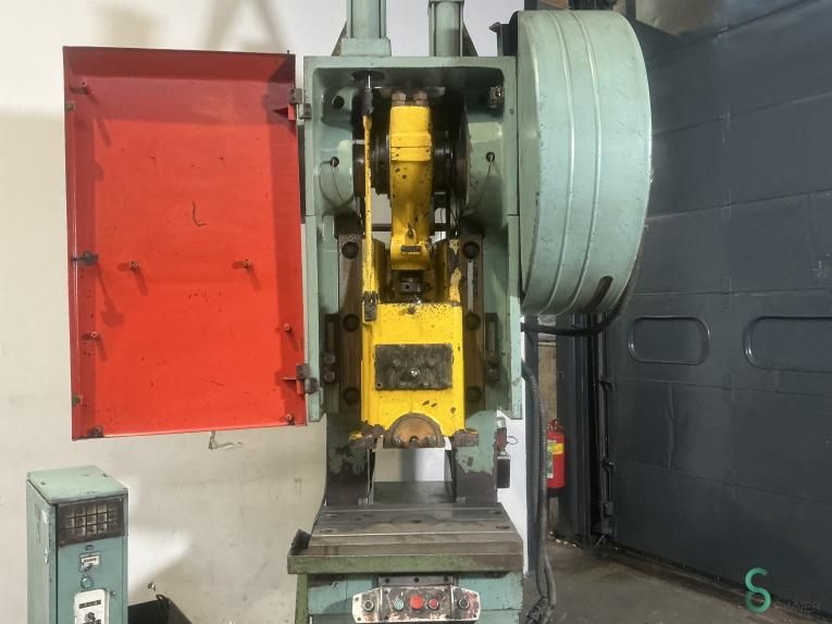 Eccentric presses Stanko KD2128K, 63t 1986