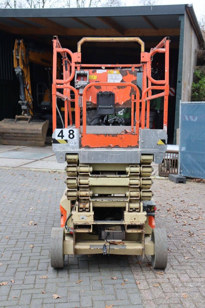 JLG 3246ES Electric Scissor Lift 11m
