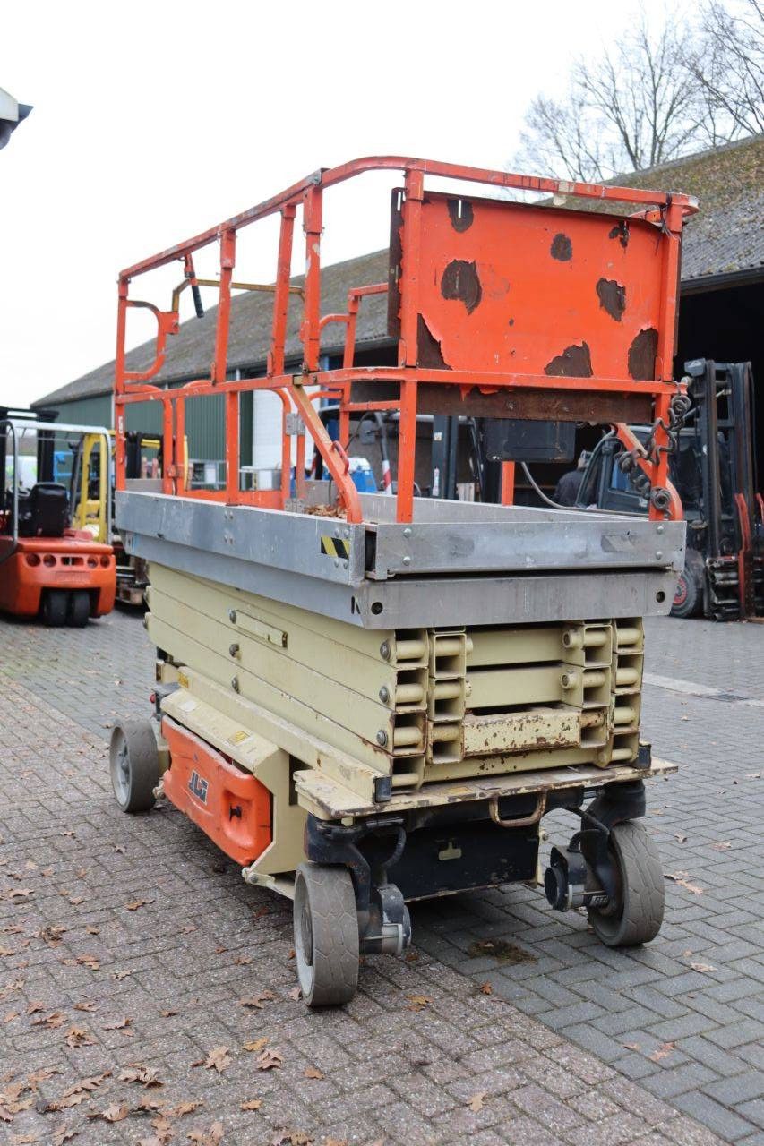 JLG 3246ES Electric Scissor Lift 11m