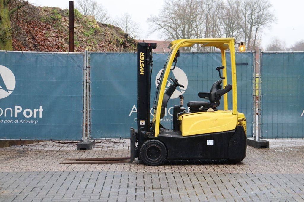 Hyster J1.8XNT MWB Electric Forklift 1750kg 4.6m 2013