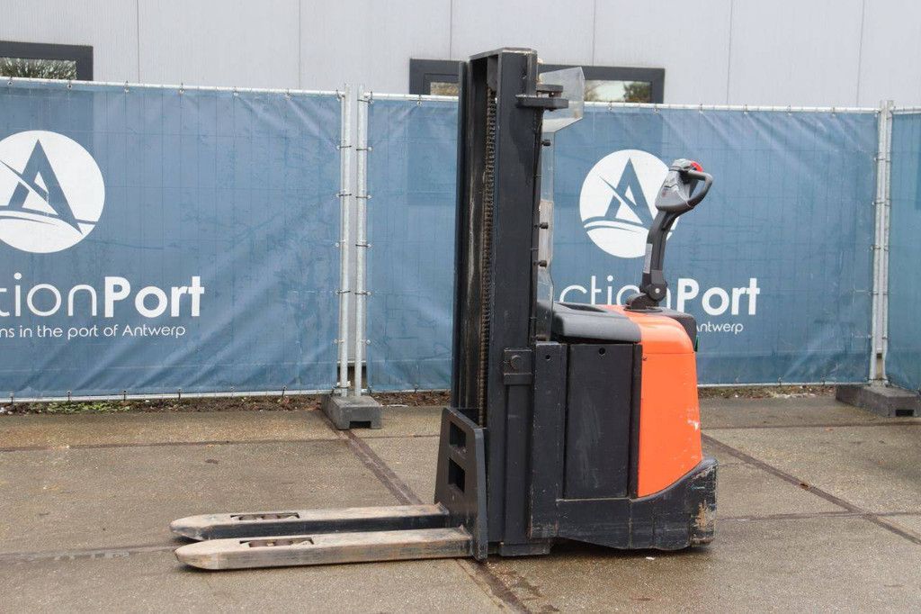 Stacker BT SPE160L Electric 1600kg 2008