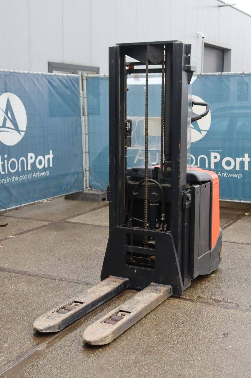 Stacker BT SPE160L Electric 1600kg 2008