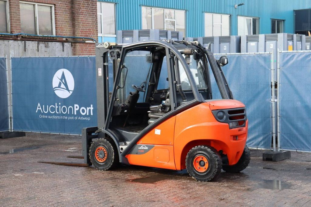 Gabelstapler Linde H25D Diesel 2500 kg 7,0 m 2003