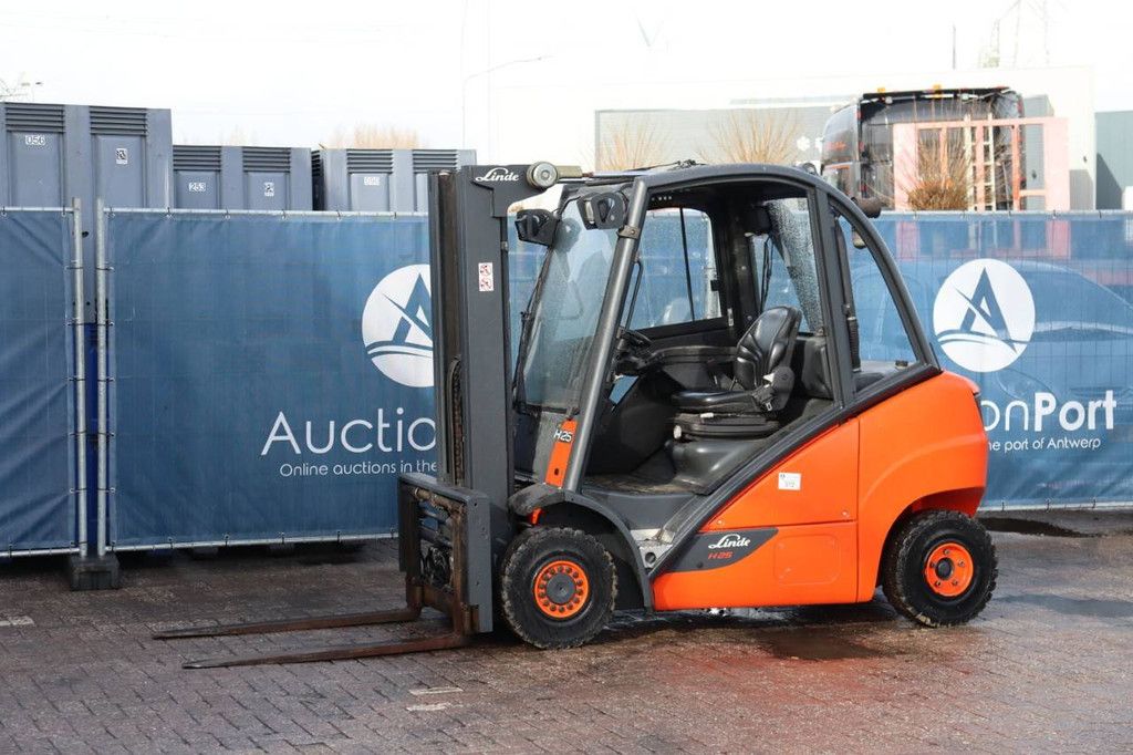 Gabelstapler Linde H25D Diesel 2500 kg 7,0 m 2003
