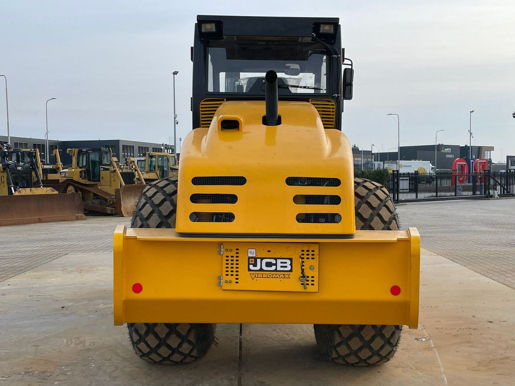 JCB VM166D