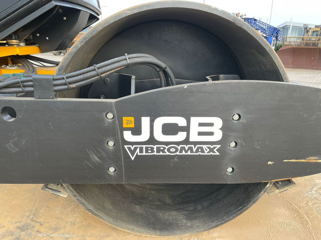 JCB VM166D