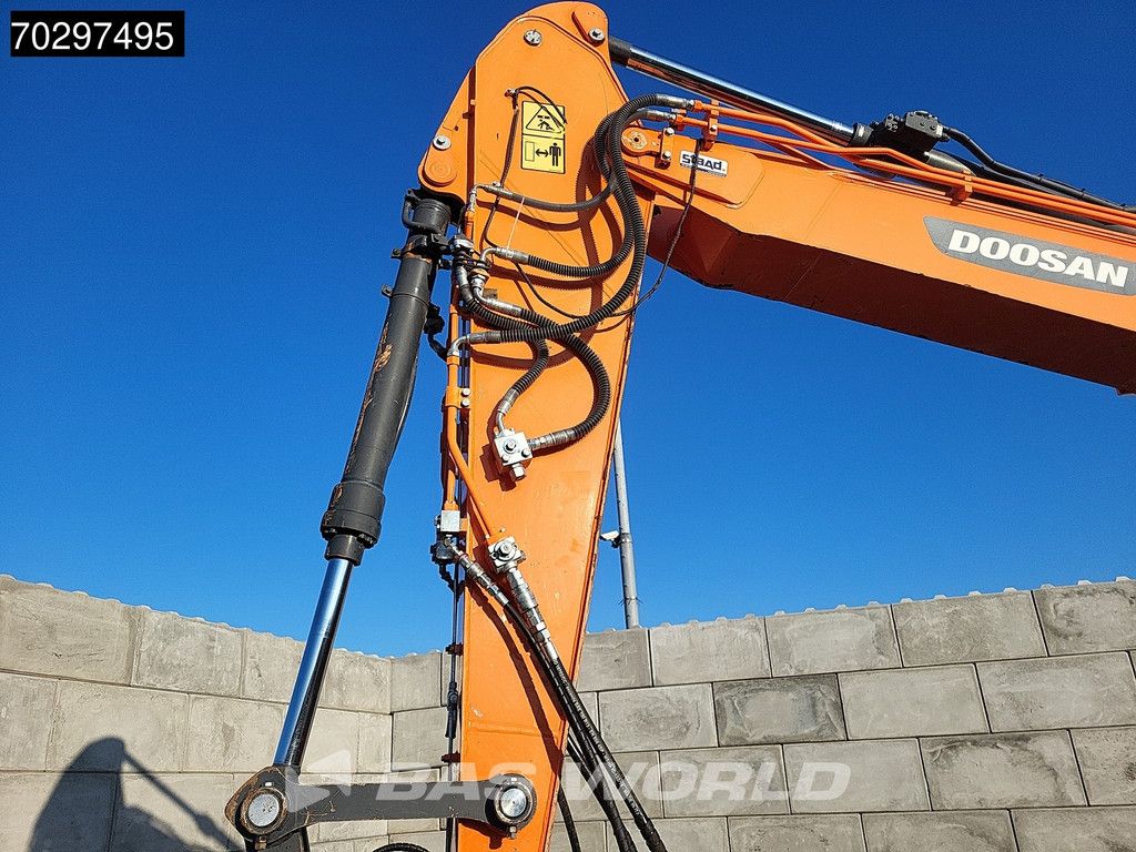 Doosan DX170W -5