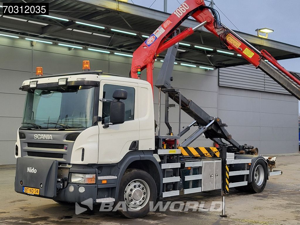 Scania P P230 4X2 NL-Truck HMF 1060K2 Kran Crane Hyva containersystem Euro 4