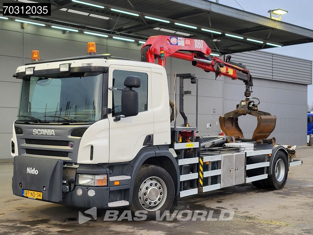 Scania P P230 4X2 NL-Truck HMF 1060K2 Kran Crane Hyva containersystem Euro 4