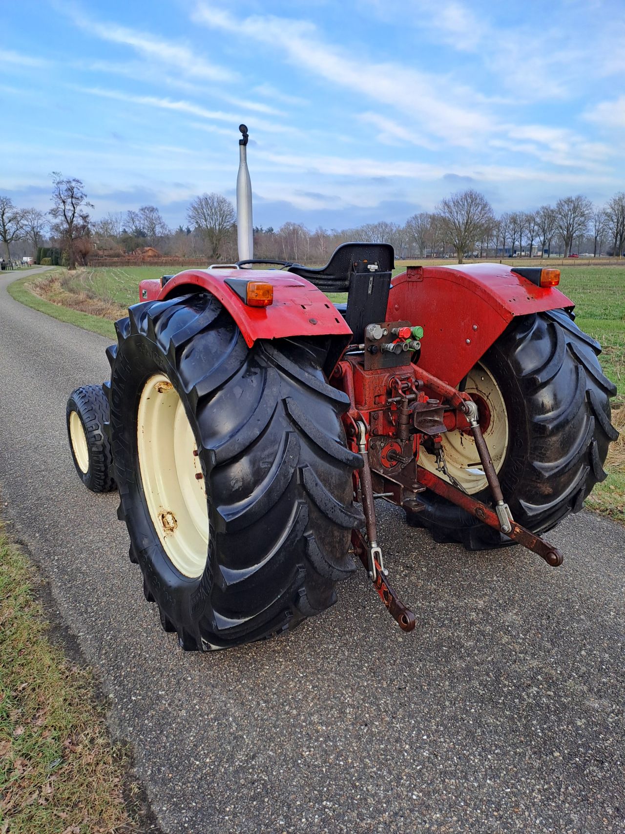 IHC International 453 | NL Kenteken | Inruil & Transport