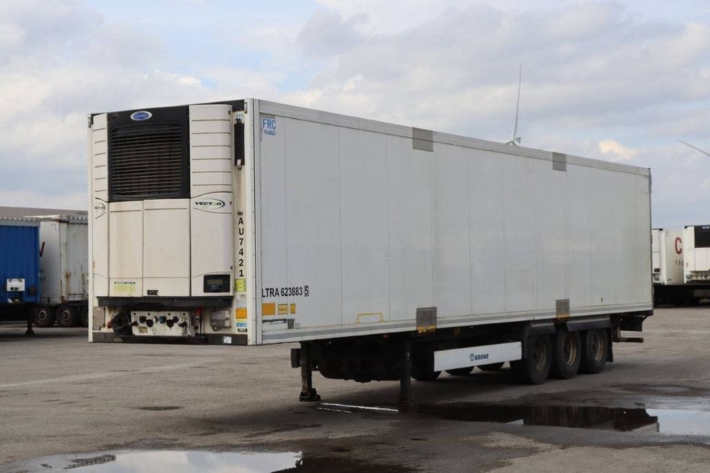 Closed Trailer Krone SD 2014