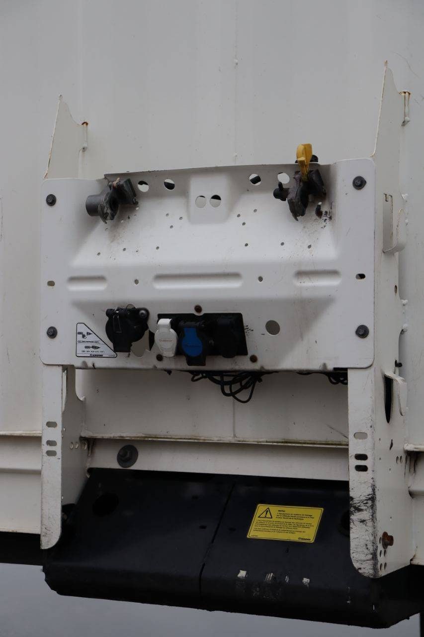 Krone SD 39000kg sliding tarpaulin trailer