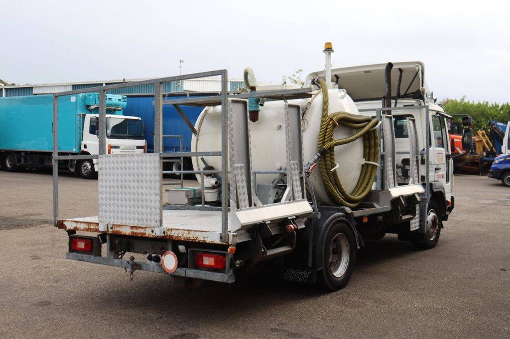 Volvo FL6 Diesel 250hp box truck