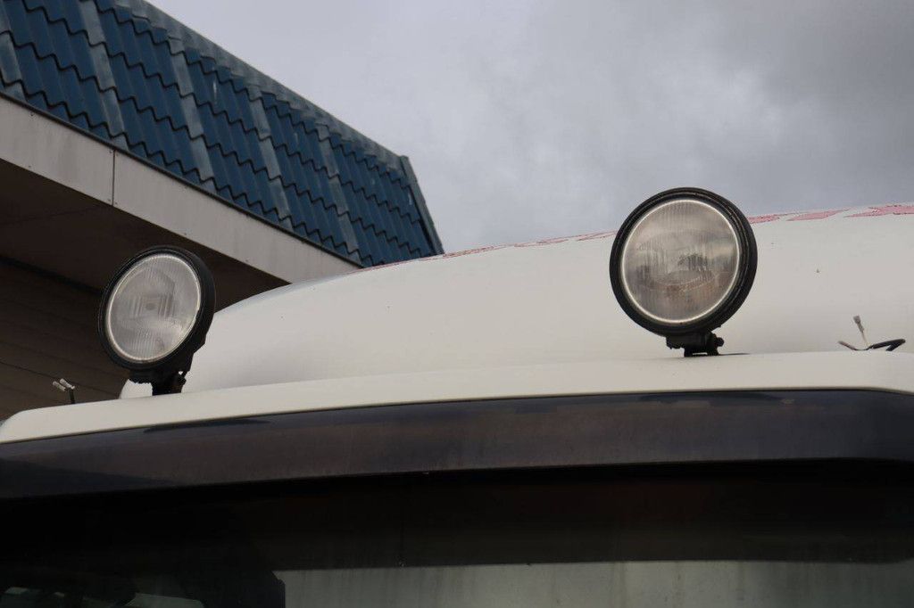 Volvo FL6 Diesel 250hp box truck