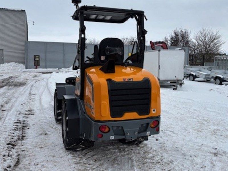 Giant G2700 X-TRA HD PLUS