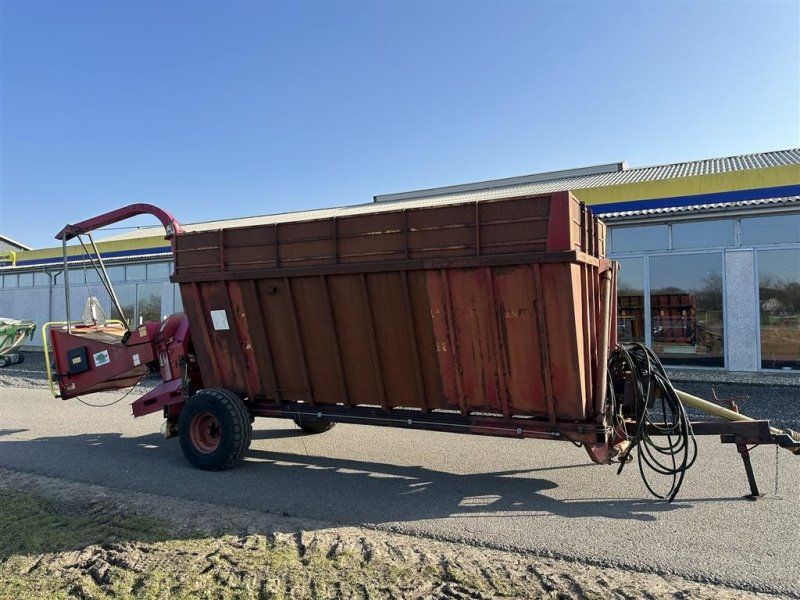 TP150  Monteret på højtipvogn.