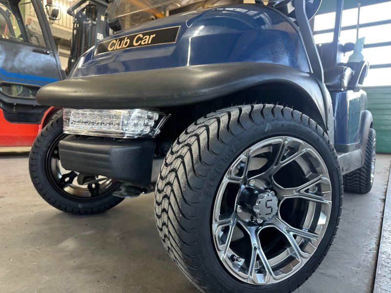 Club Car Precedent mit Exclusiv Ausstattung