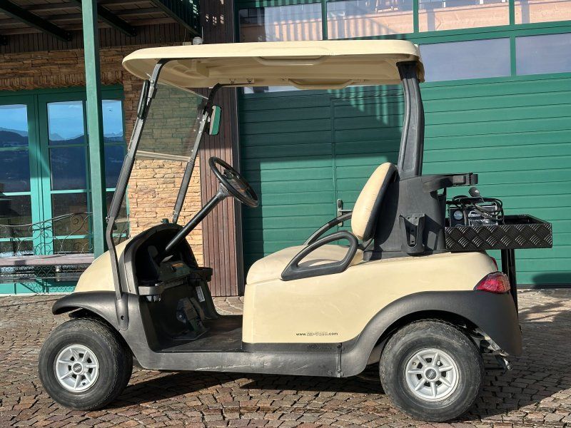Club Car Precedent mit Pritsche und Licht