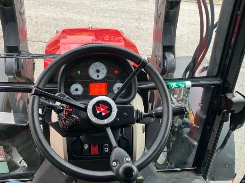 Massey Ferguson 4708 M