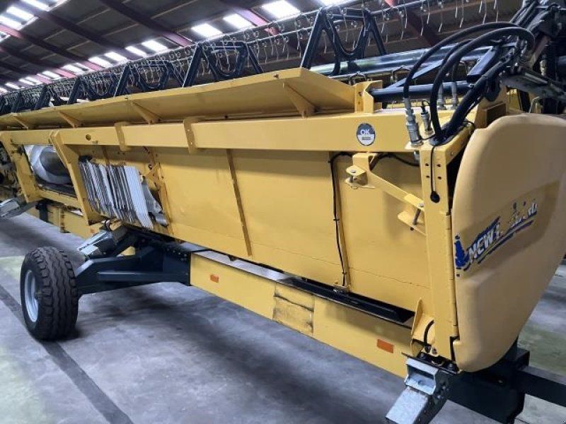 New Holland 760CG 10.7 METER VF