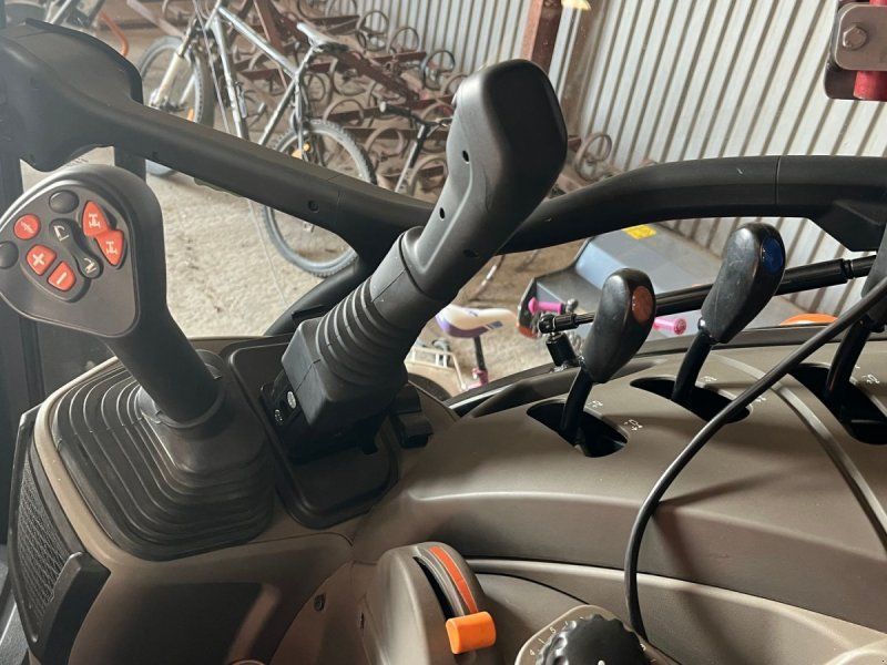 Case IH Farmall 100C