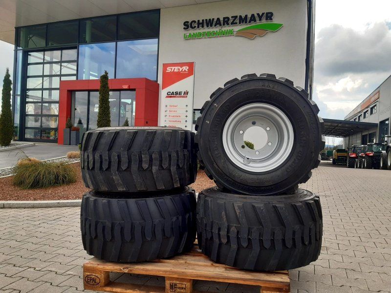 BKT 31X15.50-15 SKID