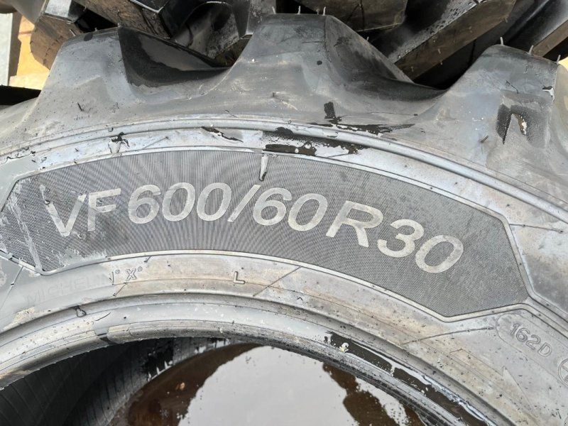 Michelin VF 600/60 R30 AxioBib 2