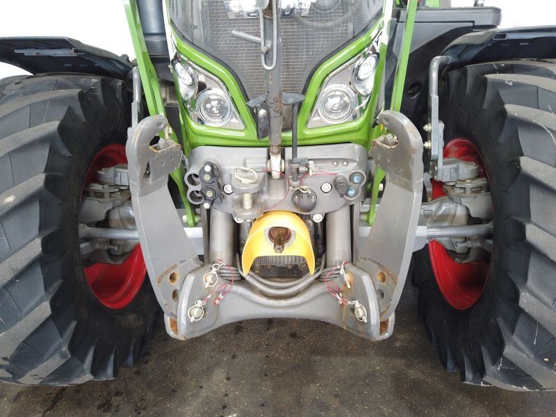 Fendt 718 VARIO S4 PROFI PLUS