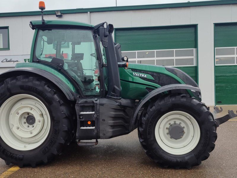 Valtra T194 V