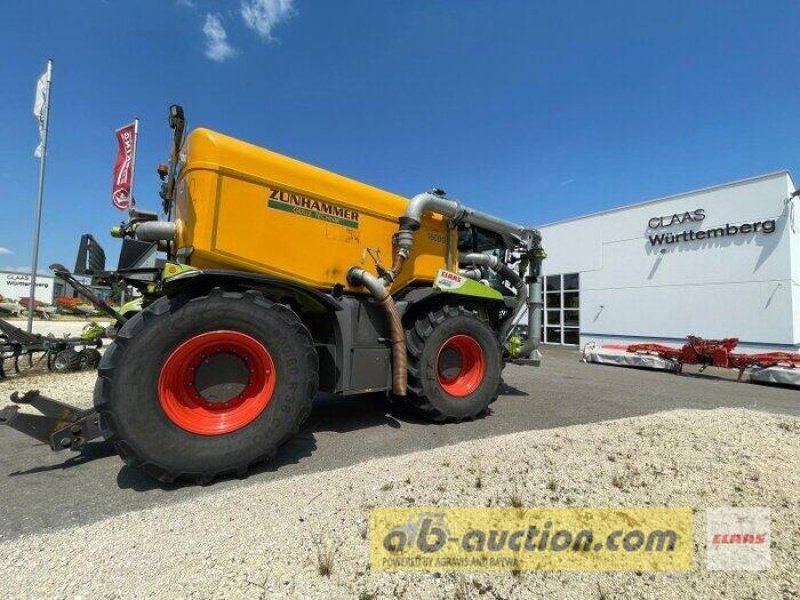Claas Xerion 4000 SADDLE TRAC Zunhammer 16m³  Versteigerung ab-auction