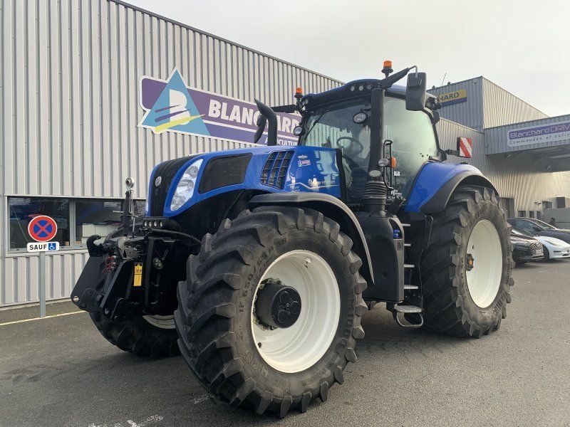 New Holland T8.435 GENESIS