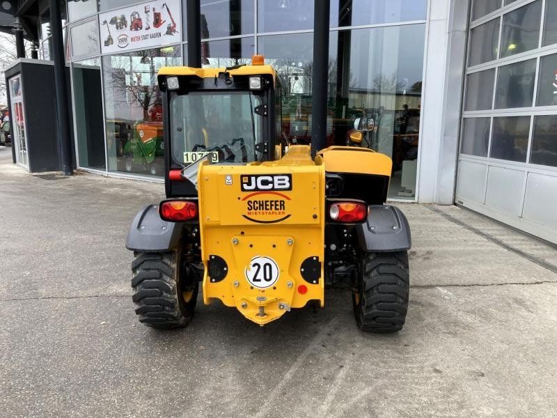 JCB 525-60