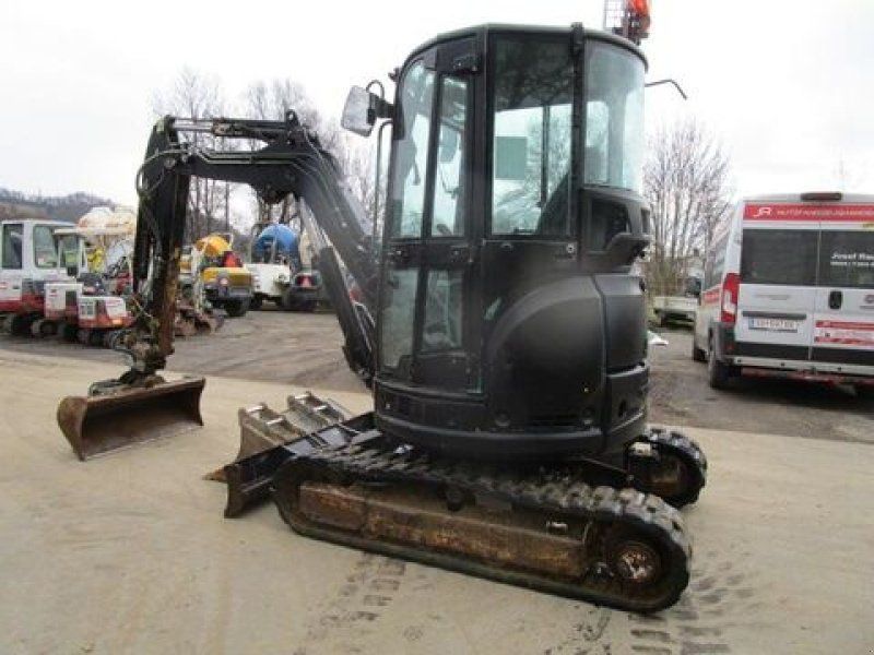 Yanmar VIO 33-U mit mechan. MARTIN-Schnellwechsler +
