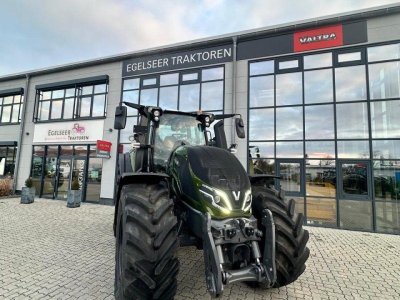 Valtra Q245D