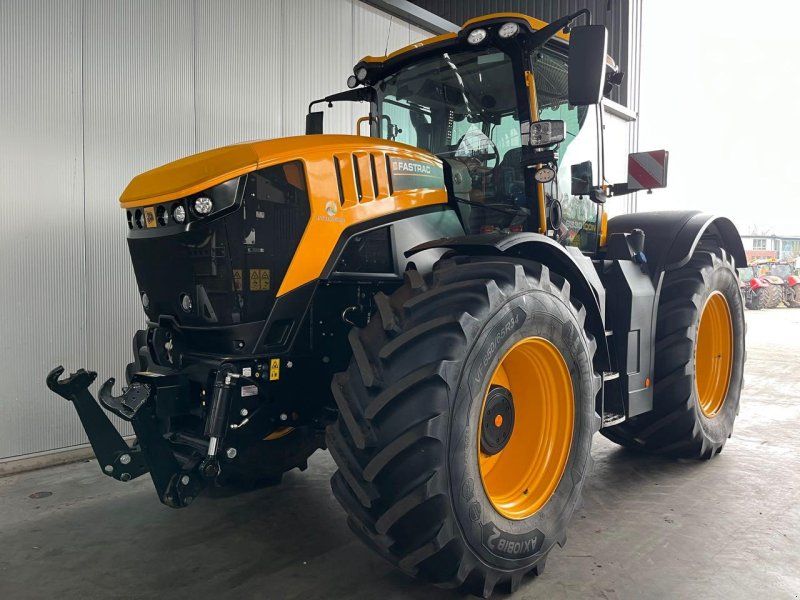 JCB Fastrac 8330 ICON Stage V