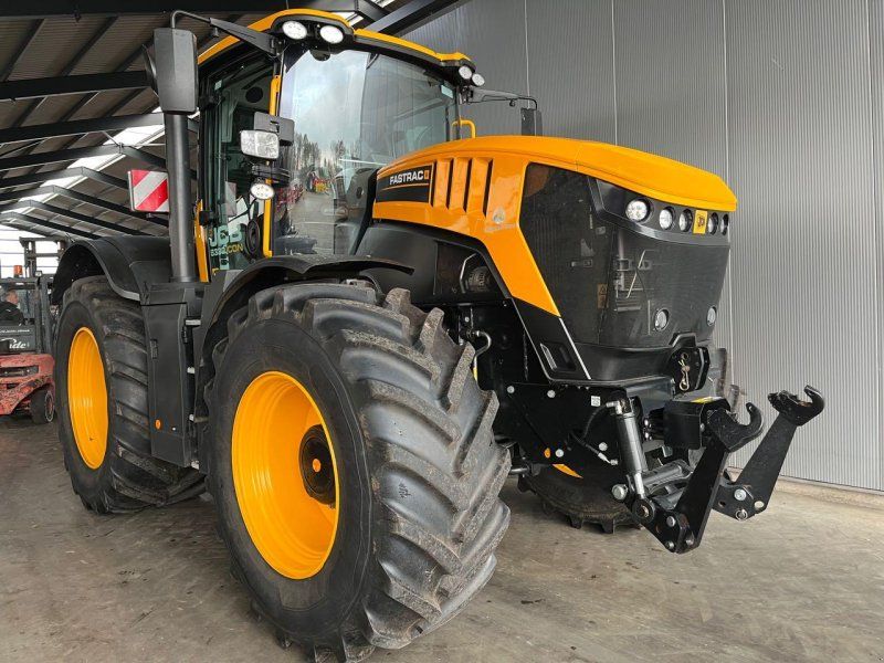 JCB Fastrac 8330 ICON Stage V