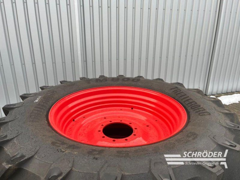 Trelleborg 600/65 R28 + 650/65 R42