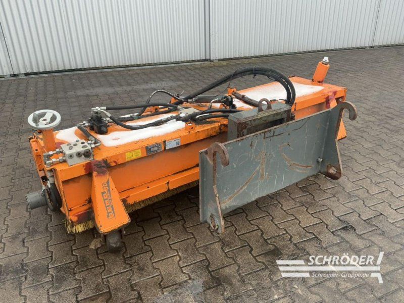 Bema 30 DUAL 2300 | CLAAS SCORPION AUFNAHME