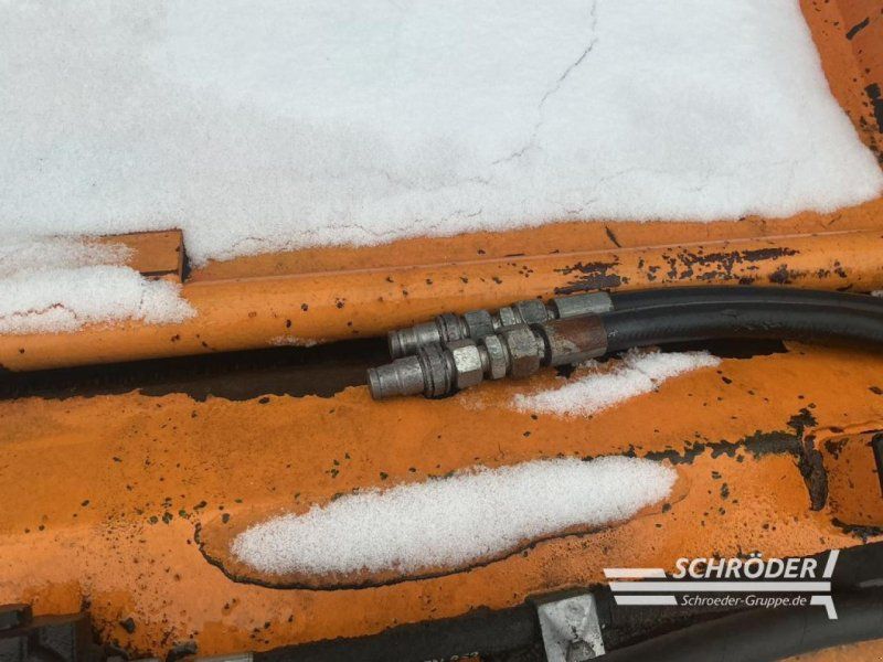 Bema 30 DUAL 2300 | CLAAS SCORPION AUFNAHME