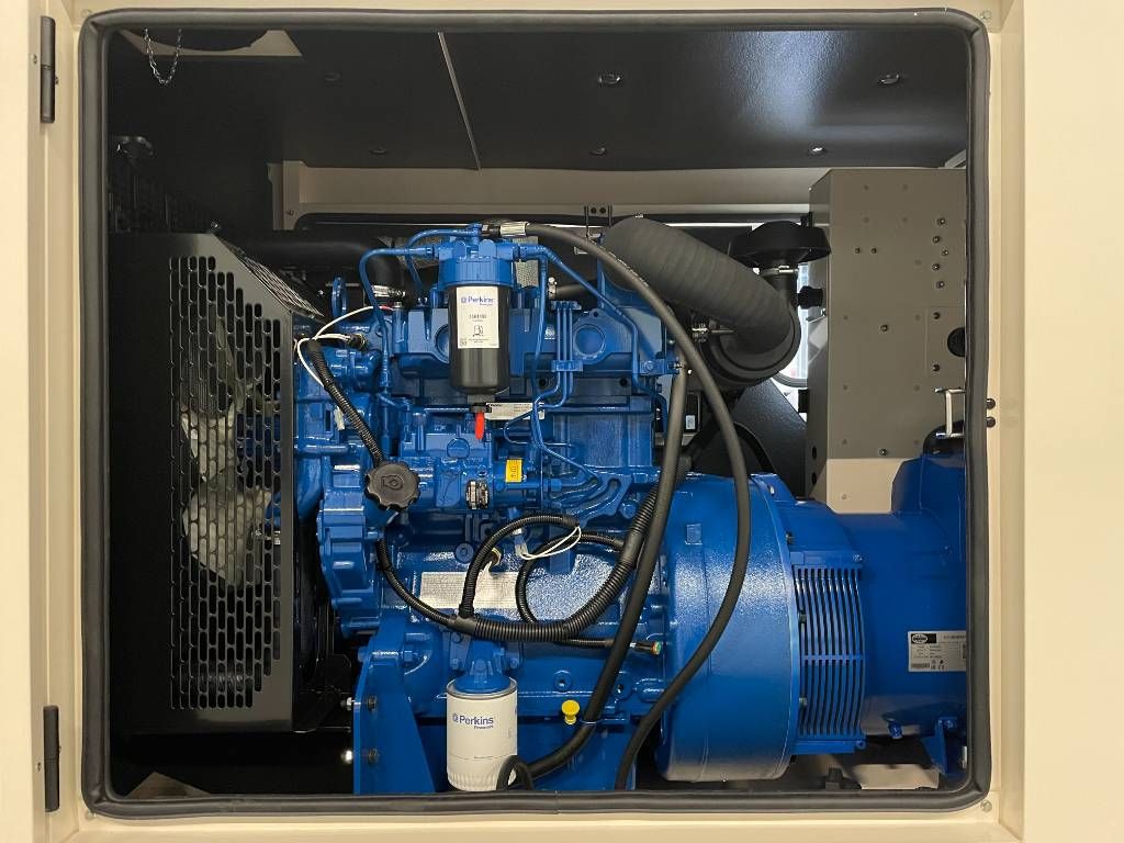 FG Wilson P33-3 - 33 kVA Genset - 125L Tank - DPX-16003-66