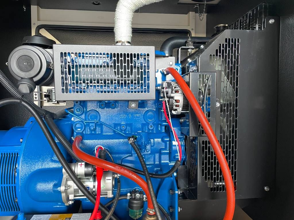 FG Wilson P33-3 - 33 kVA Genset - 125L Tank - DPX-16003-66