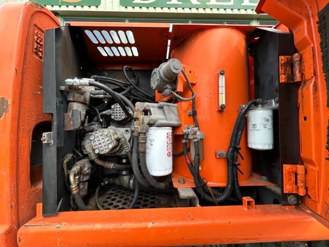 Hitachi ZX 130 W