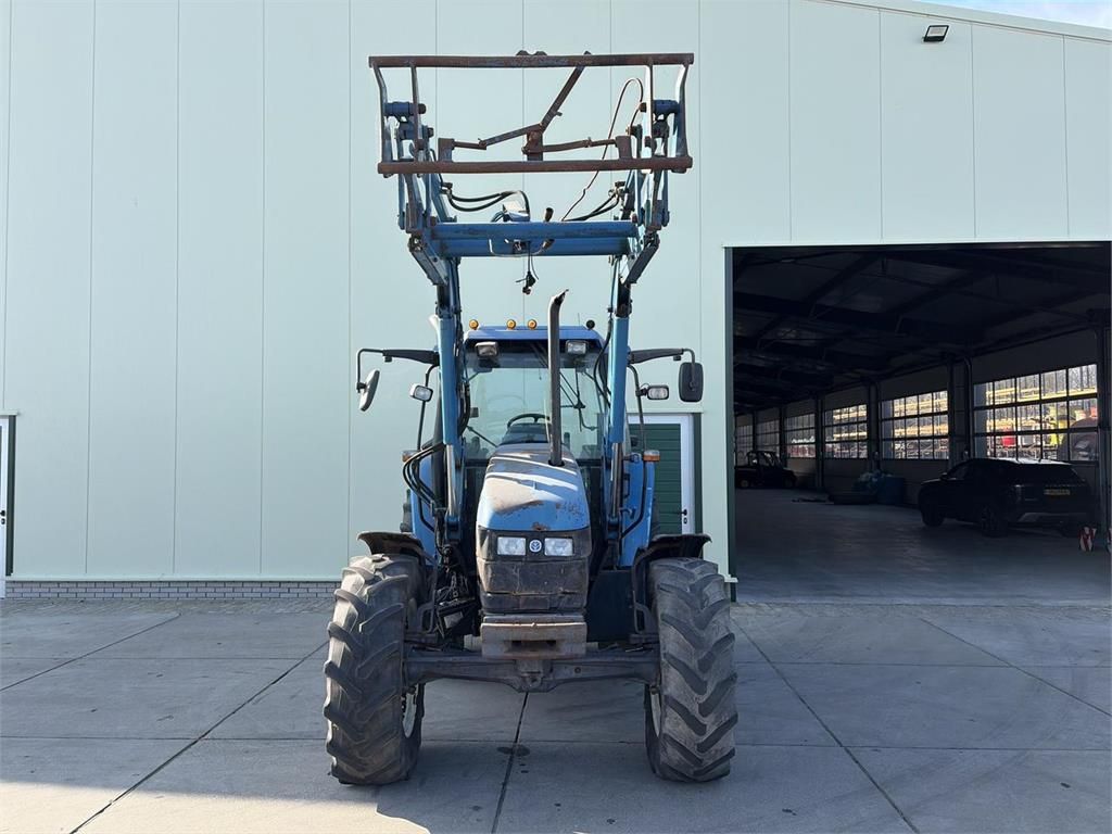 New Holland TS90