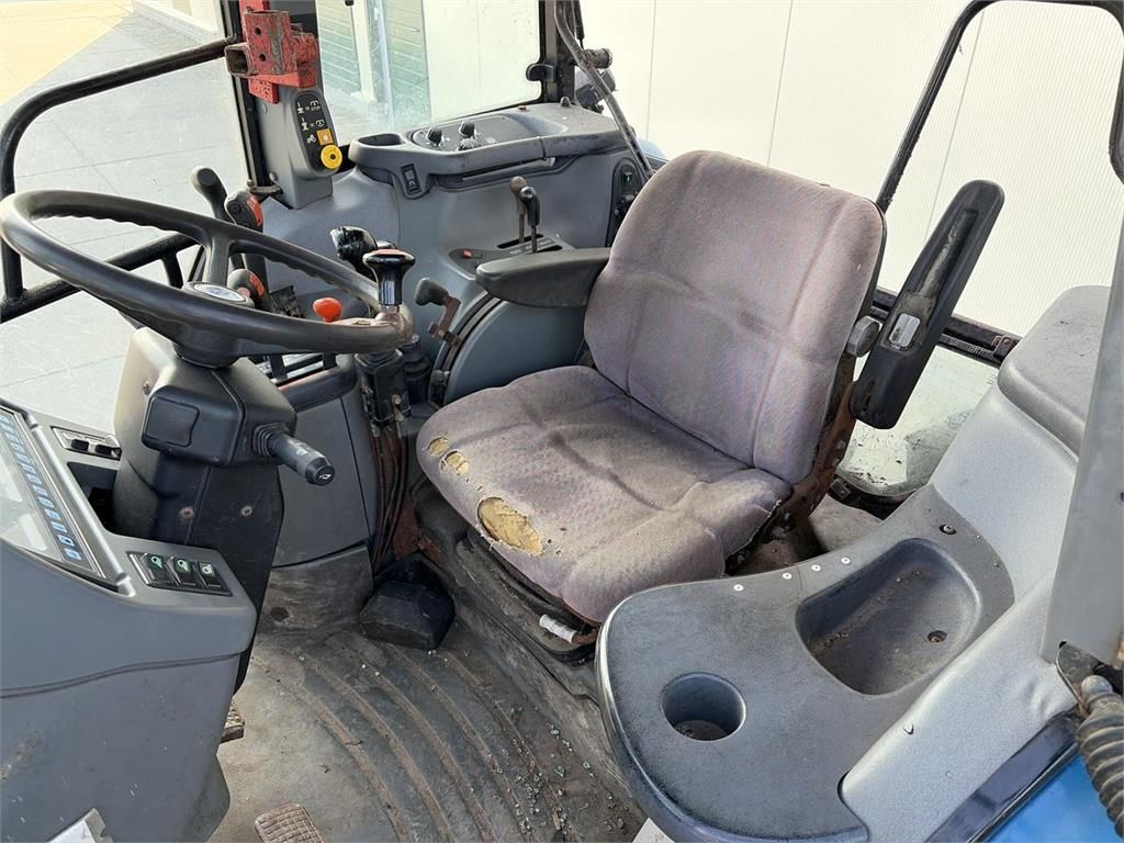 New Holland TS90