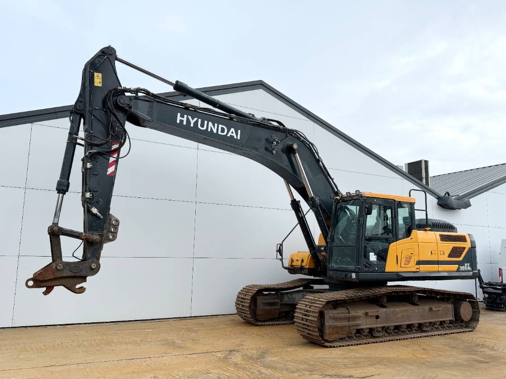 Hyundai HX300AL - Quick Coupler / 360&deg; Camera