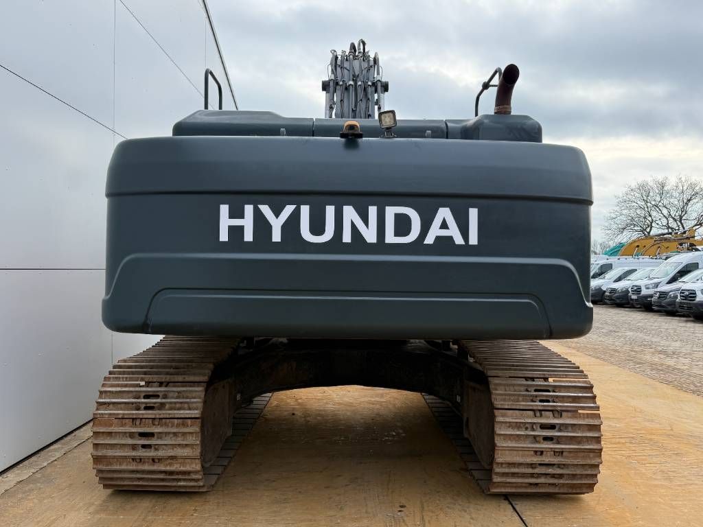 Hyundai HX300AL - Quick Coupler / 360&deg; Camera