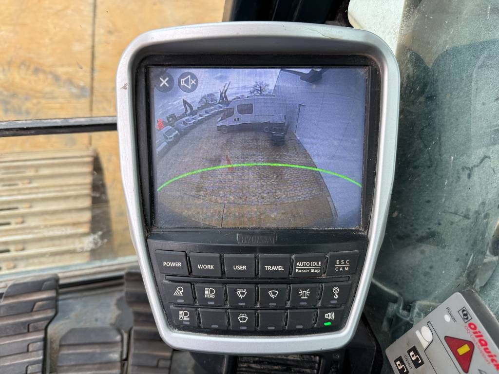 Hyundai HX300AL - Quick Coupler / 360&deg; Camera