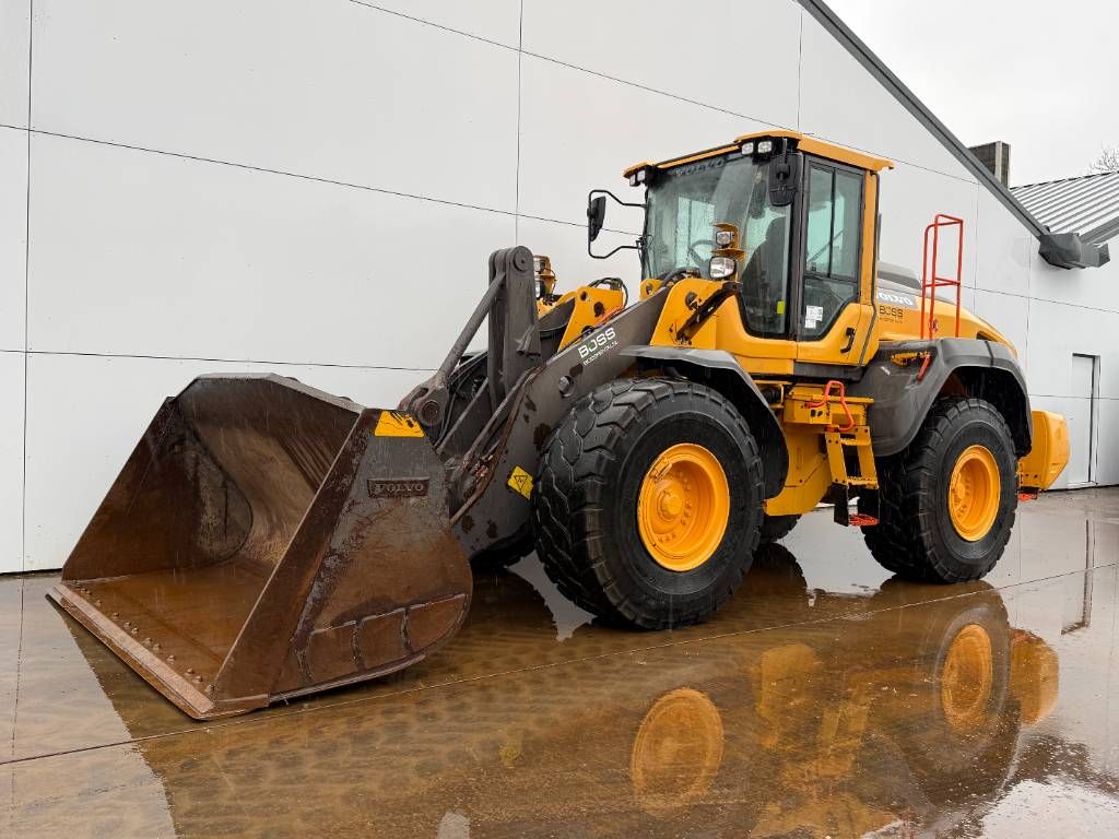 Volvo L120H - 3rd Function / Weight System