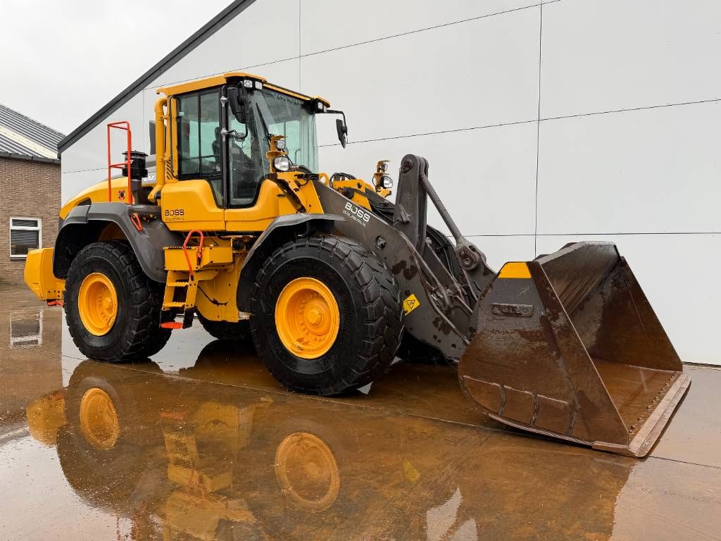 Volvo L120H - 3rd Function / Weight System